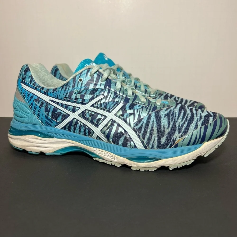 Womens ASICS Gel Cumulus 18 Blue Ribbon Edition Blue Running Shoes / Size 9.5